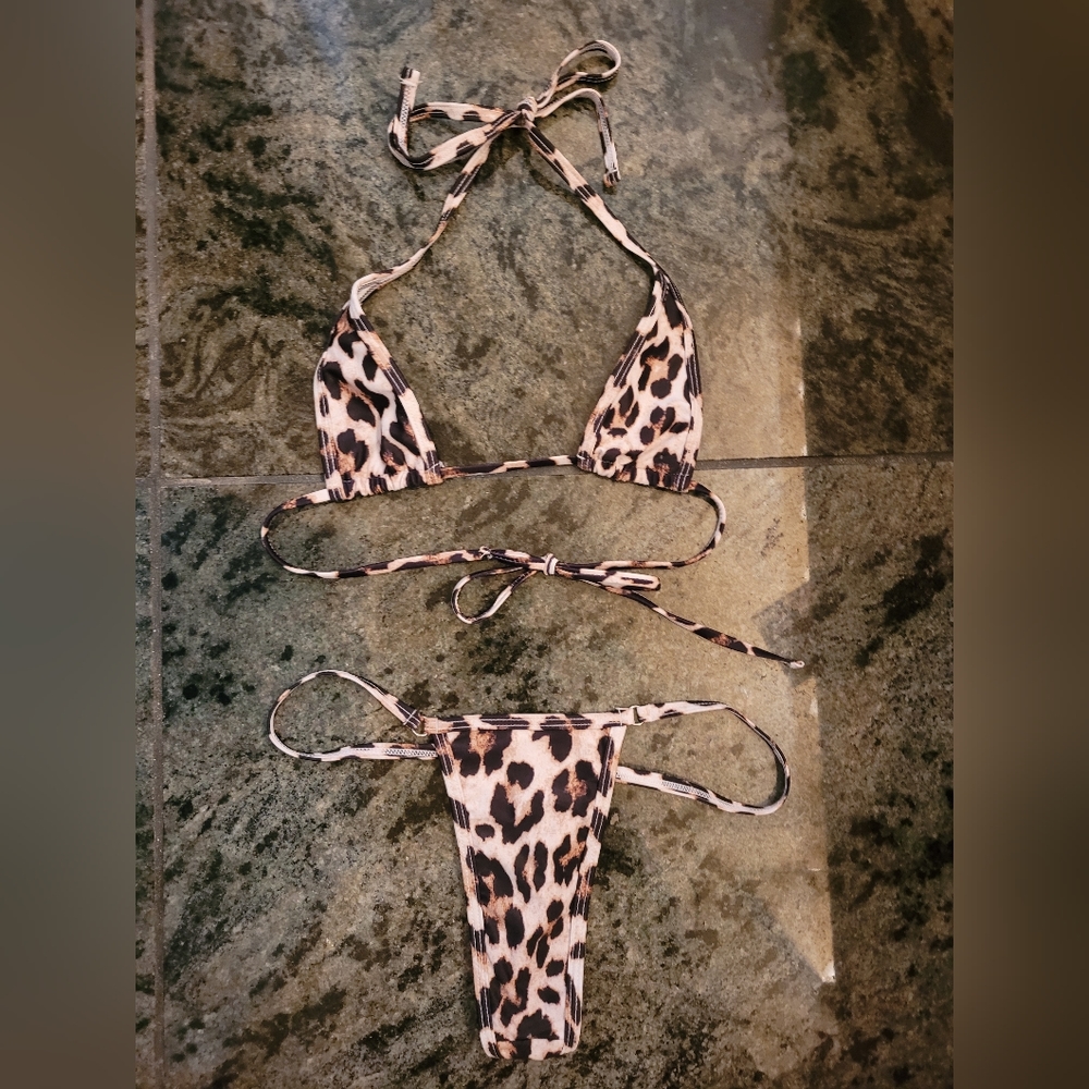 Cheeta print 2 piece thong bikini - Picture 1 of 3